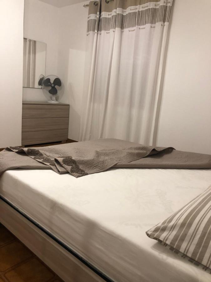Private Apartment With Garden Cannigione Esterno foto